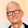 El CEO de Apple, un año después de donar un millón de dólares para la investidura de Trump: "No soy una persona política"