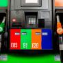 La Comisión Europea estudia autorizar el combustible E20 en toda la UE: los eurodiputados de la derecha alemana lo defienden como vía para bajar el precio de la gasolina