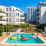 Ni fiestas ni morosos: lo que tu comunidad de vecinos puede prohibir en la piscina este verano según la Ley de Propiedad Horizontal