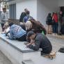 'Le Monde' desmonta las críticas de la derecha francesa sobre la regularización de migrantes en España: ni 'efecto llamada' ni los regularizados trabajarán en Francia