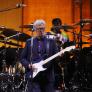 Eric Clapton suspende los bises de su concierto en Madrid tras el lanzamiento de un objeto por parte de un fan