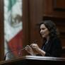 Ayuso regresa de México antes de tiempo y culpa a Sheinbaum de un "boicot" contra ella