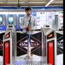 Más de un millón de personas están alucinando con el vídeo de cómo una persona ciega coge el Metro de Madrid