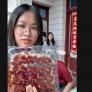 Una familia china prueba por primera vez el melón con jamón y su reacción no tiene desperdicio