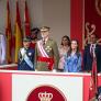 Accidentado desfile del día de las Fuerzas Armadas: sin desfile aéreo y con una caída de la bandera que ha incomodado hasta a Felipe VI