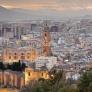 Málaga lanza una campaña turística invocando la ciudad "de verdad" y muchos vecinos estallan: "Promovéis la gentrificación masiva"
