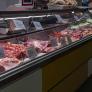 El cartel que cuelgan en una carnicería sobre los perros se ha visto casi un millón de veces