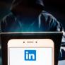 Espías chinos en LinkedIn: el MI5 alerta de ofertas de empleo falsas para captar a personal con acceso a secretos