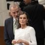 La reina Letizia, por tercera vez en España con el papa León XIV: triplete de blanco y su curioso gesto en la Sagrada Familia que todos podemos entender