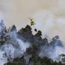 Un incendio obliga a desalojar viviendas en Padrón y activa la situación 2 de emergencia: ya afecta a unas 250 hectáreas