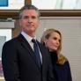 Newsom, el mayor rival demócrata del trumpismo, denuncia que la Casa Blanca le investiga a él y su esposa