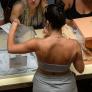 Ellas, de izquierdas y ellos, de derechas: ¿de verdad piensa y vota así la Generación Z?
