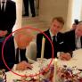 Una experta en protocolo sentencia lo que ha hecho "Trump con los deditos al firmar el acuerdo"