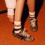 Las 'sneakers' que dominarán el verano 2026: la evolución del estilo urbano femenino