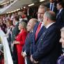 Felipe VI acude a ver el Uruguay-España pero la vista de muchos se va a quienes están sentados justo en la fila de atrás