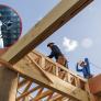 Robots de 72 toneladas ya clavan vigas de acero completamente solos en la obra: harían falta cuatro veces más obreros para el mismo trabajo