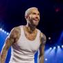 Adam Levine recuerda que Maroon 5 sobrevivió a los 2000