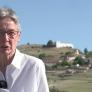 Christiana, alemana de 70 años, alcaldesa de un pueblo en Madrid con 22 habitantes: "La gente quiere vivir en la ciudad, donde los supermercados abren hasta las diez de la noche"