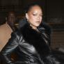 Rihanna desata la locura al volver a subirse al escenario en un concierto de Jay-Z