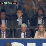 Iker Casillas sale al paso de una crítica por esta imagen del Francia-España: "Eres absurdo pero más absurdo soy yo por contestarte"