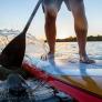 Multa de 250 euros por hacer paddle surf sin chaleco: la lista de prohibiciones que casi nadie que se sube a una tabla en Grecia conoce