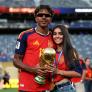 Los pendientes de 42.000 euros que usó como amuleto Inés García, novia de Lamine Yamal, en la final del Mundial