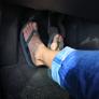 La Guardia Civil aclara si se puede conducir con chanclas o no y un abogado llega para despejar cualquier última duda