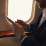 Unos 43.000 euros por descargarse una película de Netflix: la factura de wifi de los jets privados de los ultrarricos