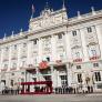 El Palacio Real llegó a albergar un pueblo de 500 personas con escuela, médico y 65 escaleras: una solo podía usarla el rey
