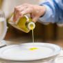 El precio del aceite de oliva apunta a una nueva subida en otoño: sequía, calor extremo y olivares quemados en Grecia, Italia y Portugal