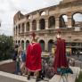 Franco, 69 años, construye un falso teatro romano y cobra 40 euros a los turistas por visitarlo