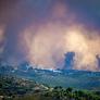 El incendio de Niebla suma ya 8.000 hectáreas afectadas y un perímetro de 44 kilómetros: el humo avanza hacia Sevilla