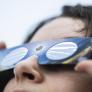 Eclipse solar total hoy, en directo: cómo verlo, dónde quedan gafas especiales, consejos, reacciones y toda la última hora