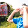 Usuarios de plataformas de segunda mano hacen el agosto con las gafas para el eclipse: "Entrega en mano, homologadas y con etiqueta por 60 euros"