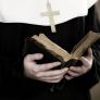 Unas monjas, en pie de guerra contra un ayuntamiento de Italia que les quiere arrebatar su chiringuito de playa: lo gestionan desde 1946 para financiar una escuela