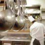 Un chef que trabajó en cocinas con estrella Michelin, sobrio tras una década de adicciones: "Fue mi camello quien me dijo que necesitaba ayuda"