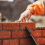 Un programador que jamás había construido una casa lleva 25 temporadas de obra levantando un castillo de 697 metros cuadrados sobre una montaña de granito