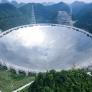 En lo profundo de un valle en Guizhou, desde 2016, yace un espejo de 500 m tan sensible que un simple microondas lo vuelve ciego a 5 km