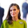 H&M clona por menos de 45 euros el vestido estrella de Victoria Beckham que han llevado Letizia o Kendall Jenner