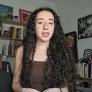 Josefine Table, divulgadora de historia, explica por qué la violencia del bando republicano y franquista "no es equiparable"