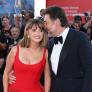 Penélope Cruz rompe a llorar junto a Javier Bardem al batir los récords en Venecia con los casi 16 minutos de ovación de 'Búnker'