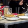 Nos gusta más con cebolla, aunque hay división sobre cómo debe estar hecha: lo que revela el CIS sobre la tortilla de patatas