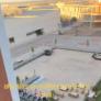 Alquila una habitación de hotel para estar tranquila, mira por la ventana y lo que ve en el patio lleva más de 700.000 visitas