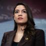 AOC 'silencia' a Ed Sheeran tras el despido de Macklemore de su gira, pero apunta al verdadero villano: los multimillonarios