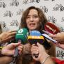 Ayuso, ante la prensa por el ático: "¿Se ha pasado Sánchez el verano cargando cajas como yo o contratando Netfix?"