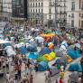 Aimar Bretos resume desde la Puerta del Sol lo que supone la acampada ciudadana: "Tiene ecos del 15M"