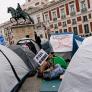 Crónica | La acampada por la vivienda en Sol, a 24 horas de un Consejo de Ministros crucial: "Aquí no hay miedo, solo esperanza"