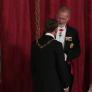 Macron casi se salta el protocolo para posar junto a Brigitte y Felipe VI sale al rescate: le aclara que va junto a Letizia