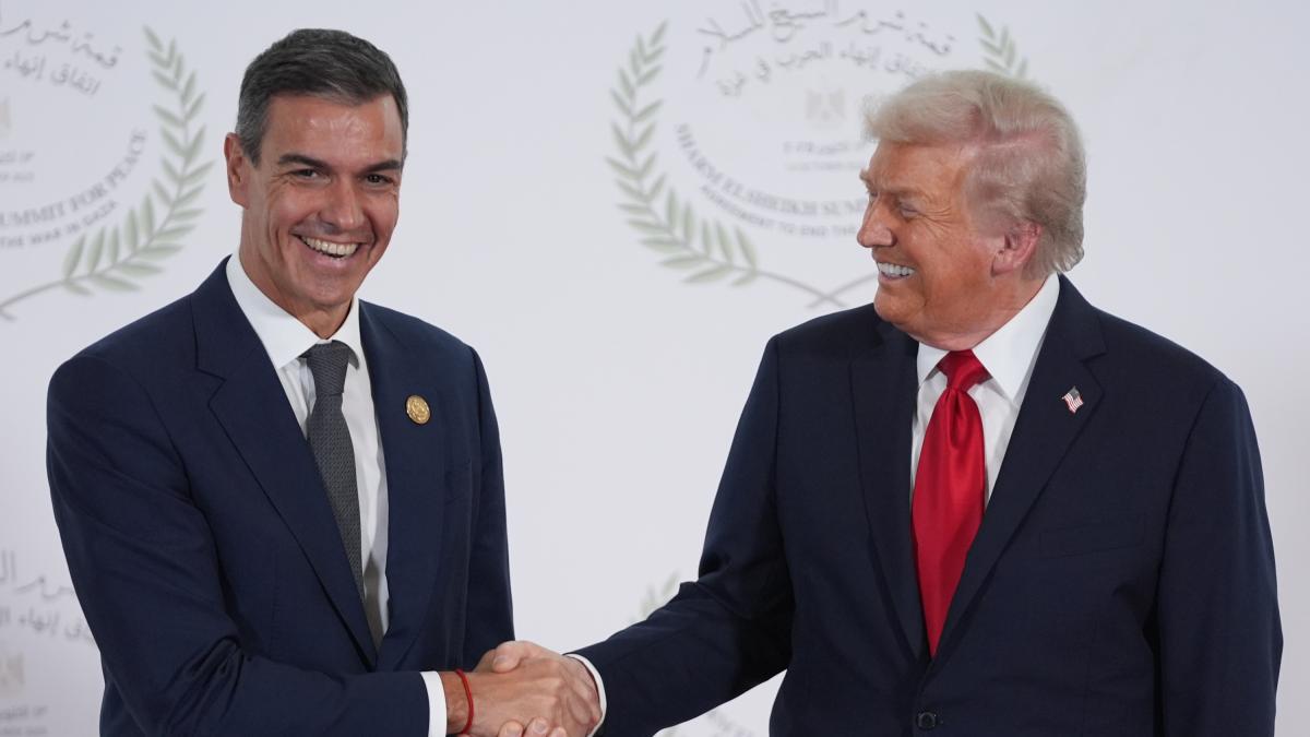 Sánchez rompe su silencio sobre lo que pensó durante el apretón de manos con Trump