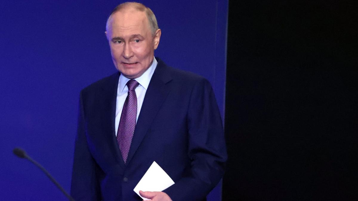 La ventaja energética de Putin se va al traste por un ataque a refinerías ucranianas que provoca una crisis de combustible en Rusia